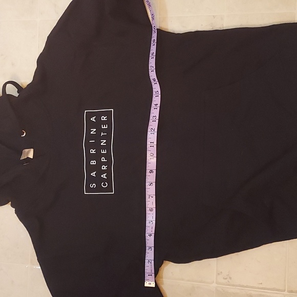 Sabrina carpenter singular hoodie - Picture 6 of 8